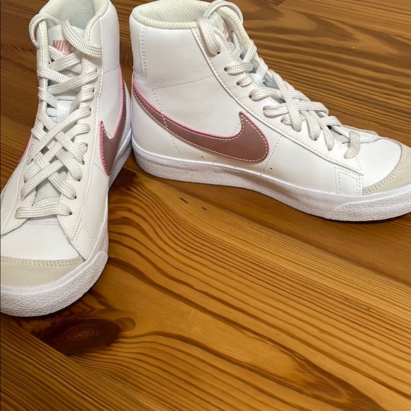 Nike Women's White and Pink High-Top Sneakers - Picture 1 of 3